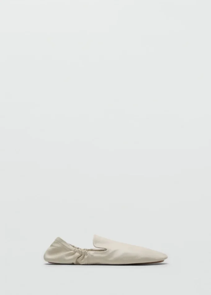 Geraffte Lederschuhe