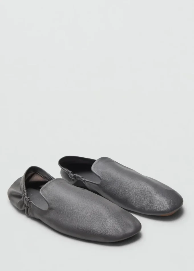 Geraffte Lederschuhe