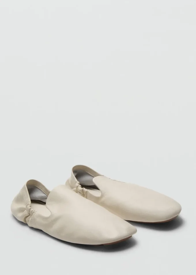 Geraffte Lederschuhe