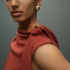 Gerafftes Kleid mit Knotendetail Gerafftes Kleid mit Knotendetail