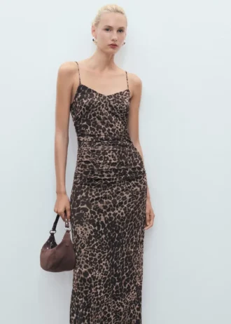 Gerafftes Midikleid mit Leopardenmuster