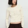 Gerippte Strickjacke Gerippte Strickjacke