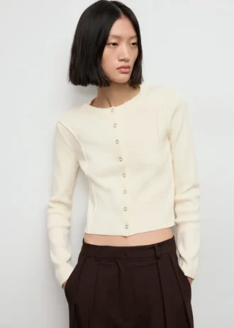 Gerippte Strickjacke