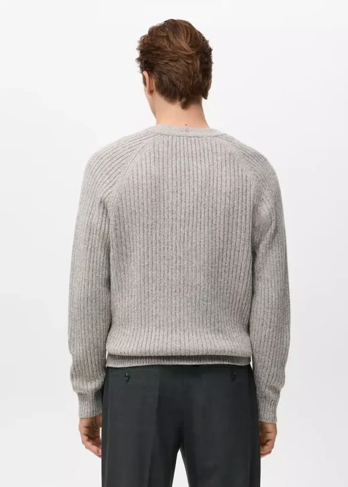 Gerippte Strickjacke aus Wollmischung