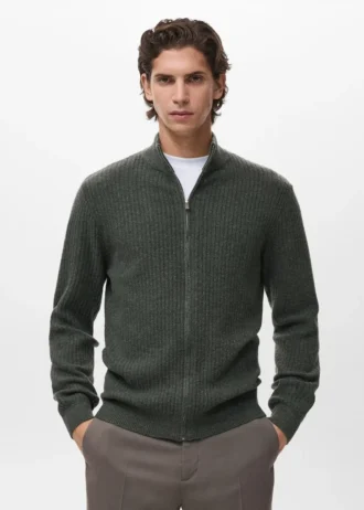 Gerippte Strickjacke mit Reißverschluss