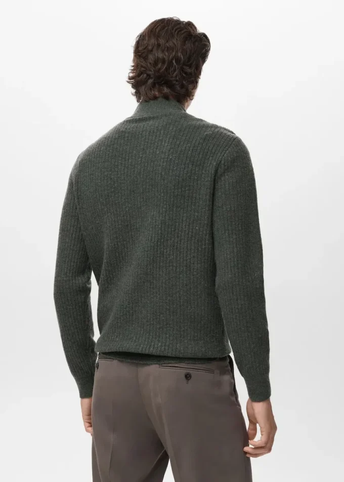 Gerippte Strickjacke mit Reißverschluss
