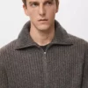 Gerippte Strickjacke mit Reißverschluss