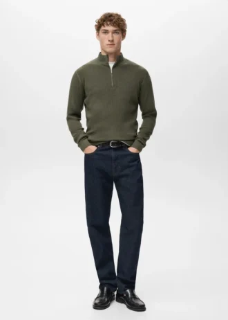 Gerippter Pullover mit Reißverschluss am Hals