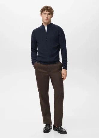 Gerippter Pullover mit Reißverschluss am Hals