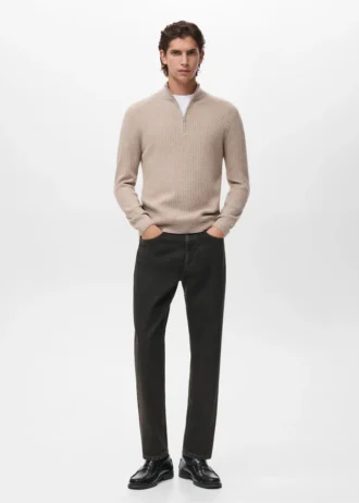 Gerippter Pullover mit Reißverschluss am Hals
