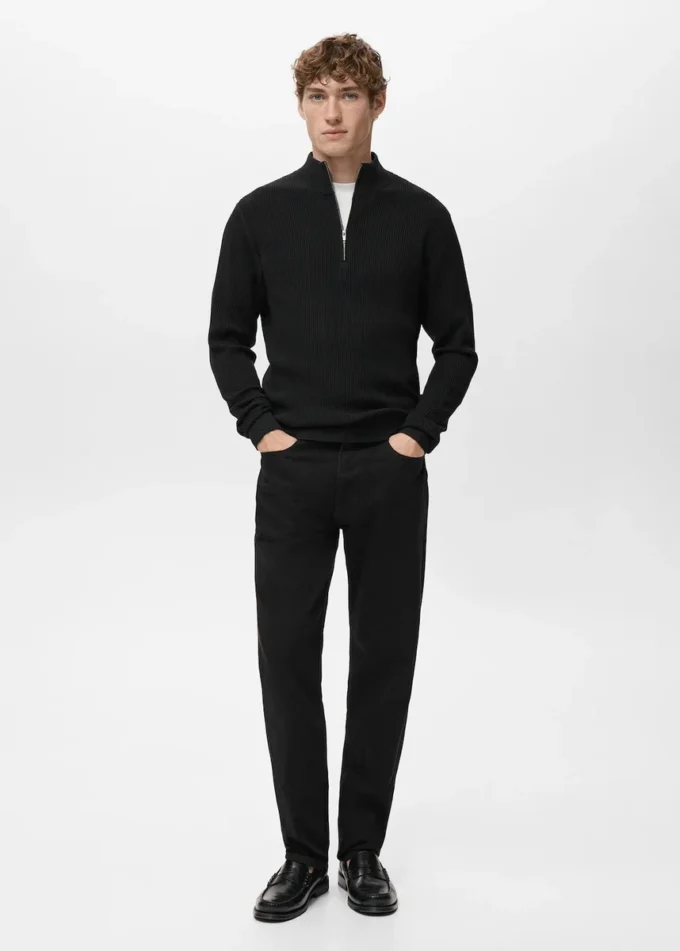 Gerippter Pullover mit Reißverschluss am Hals