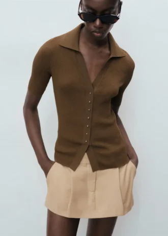 Gerippter Pullover mit Rollkragen