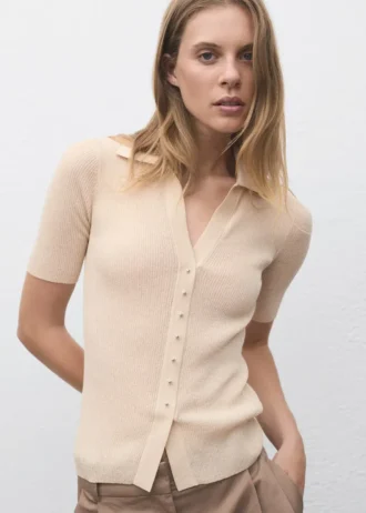 Gerippter Pullover mit Rollkragen
