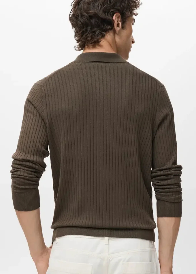 Gerippter Strick-Polo-Pullover