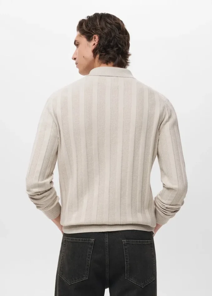 Gerippter Strick-Polo-Pullover