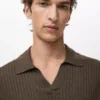 Gerippter Strick-Polo-Pullover