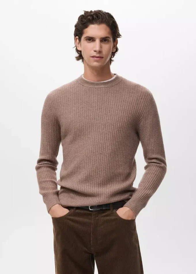 Gerippter Strickpullover