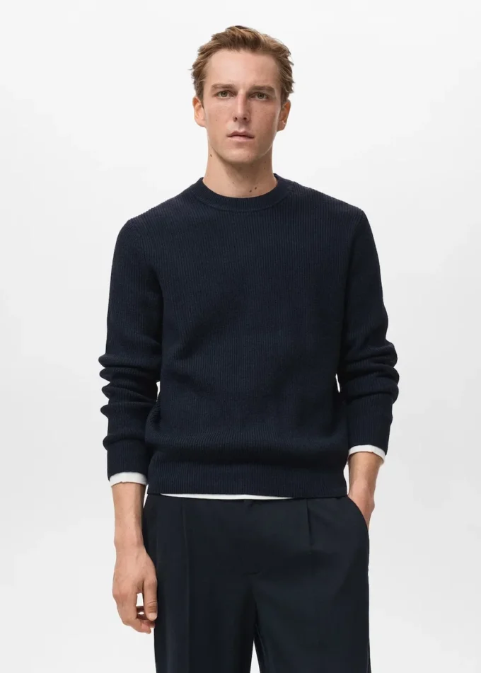 Gerippter Strickpullover