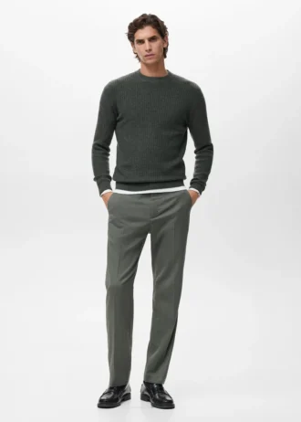 Gerippter Strickpullover