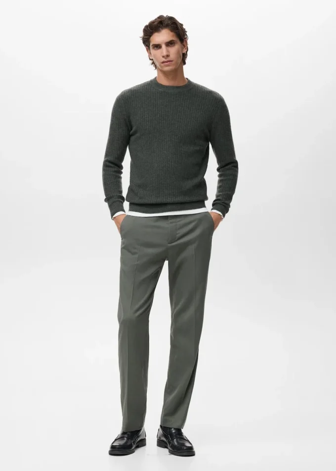 Gerippter Strickpullover