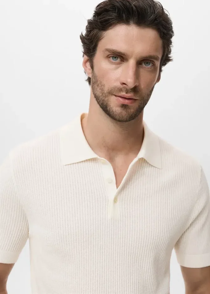 Geripptes Strick-Poloshirt Geripptes Strick-Poloshirt