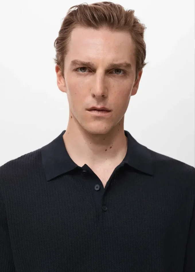 Geripptes Strick-Poloshirt