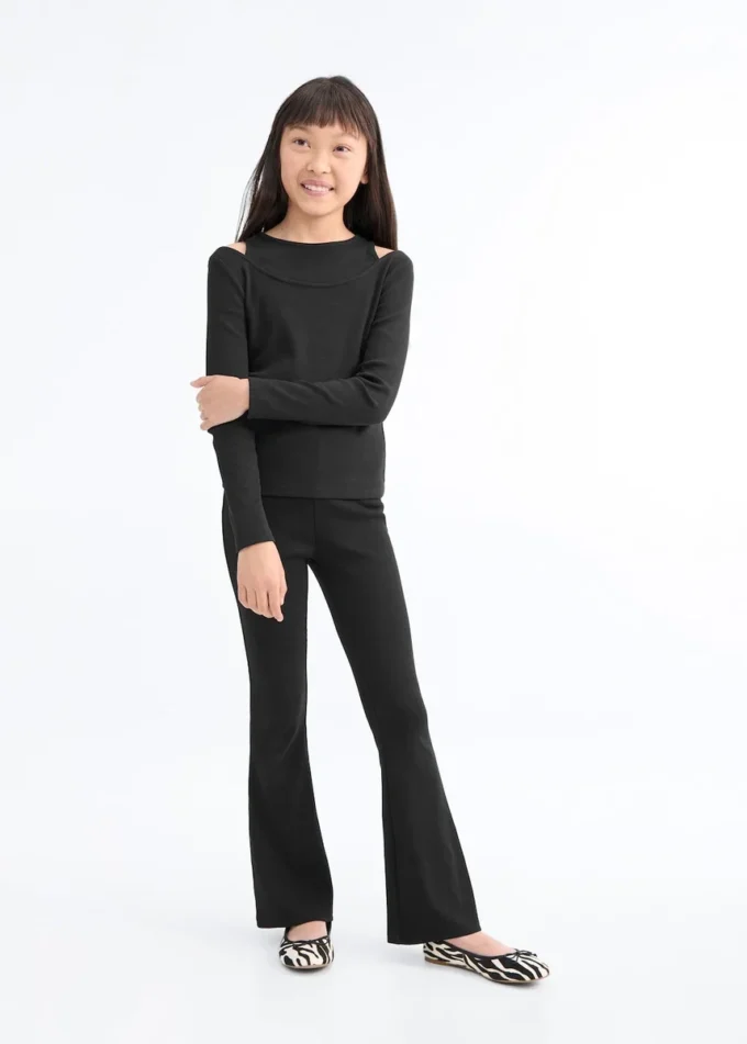 Geripptes T-Shirt mit Cut-outs Geripptes T-Shirt mit Cut-outs