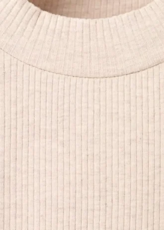 Geripptes T-Shirt mit hohem Kragen