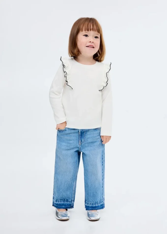 Geripptes T-Shirt mit Rüschen Geripptes T-Shirt mit Rüschen