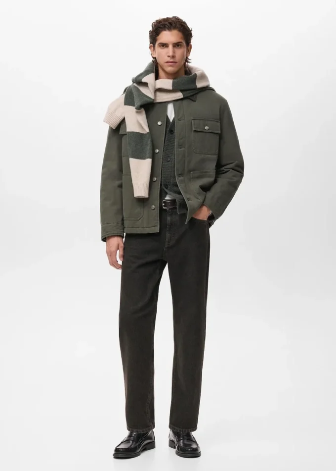 Gesteppte Jacke mit Cordkragen