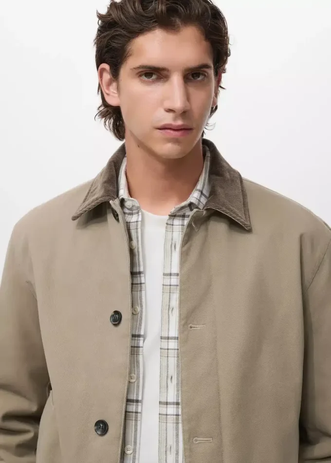 Gesteppte Jacke mit Cordkragen