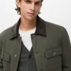 Gesteppte Jacke mit Cordkragen