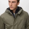 Gesteppter Parka mit wasserabweisender Kapuze Gesteppter Parka mit wasserabweisender Kapuze