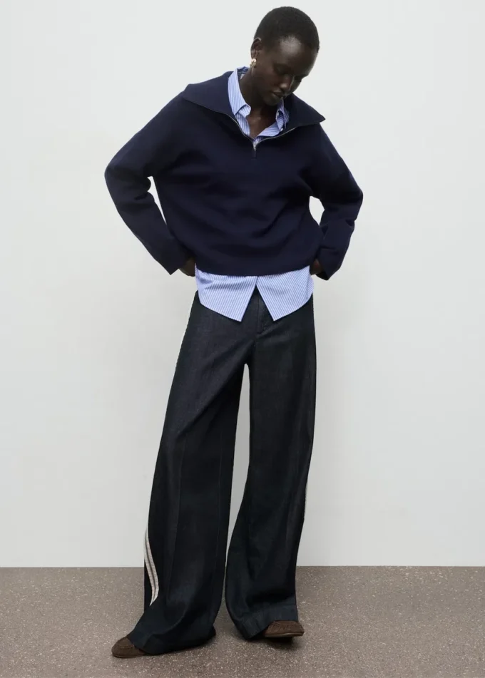 Gestreifte Jeans mit weitem Bein
