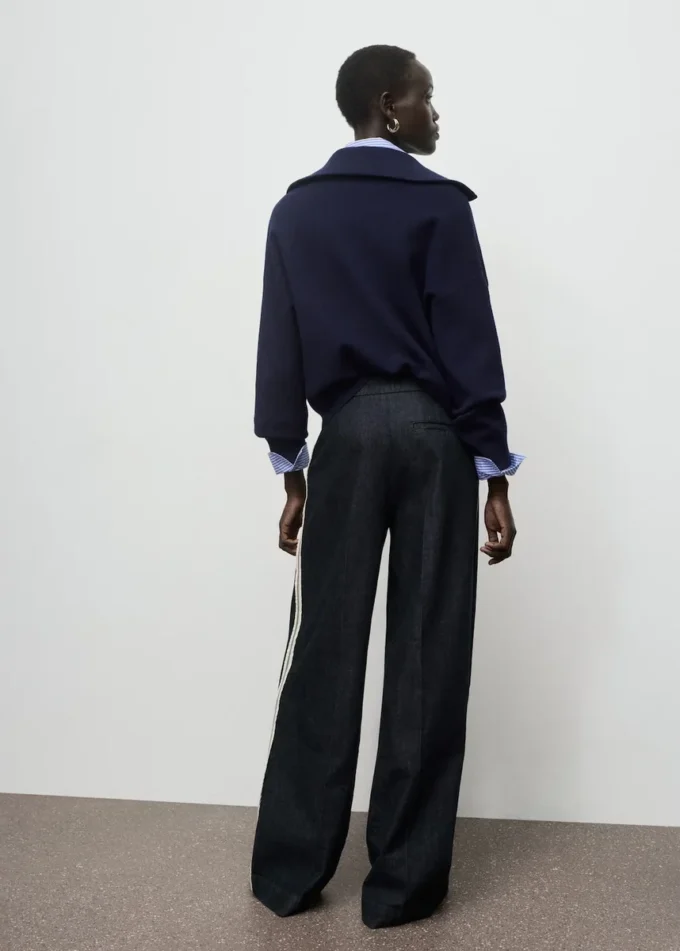 Gestreifte Jeans mit weitem Bein