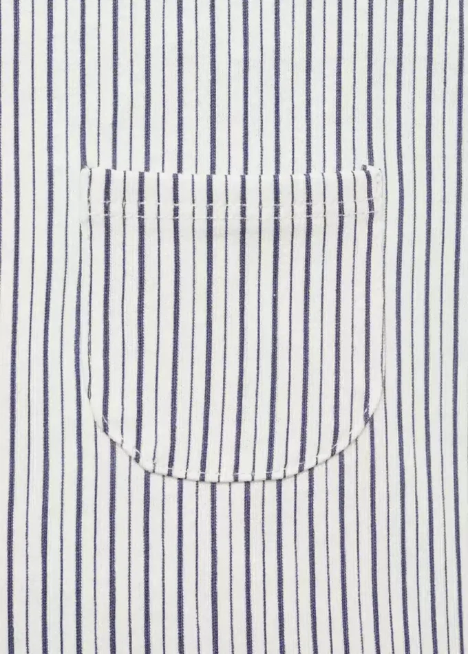 Gestreifte kurze Latzhose Gestreifte kurze Latzhose