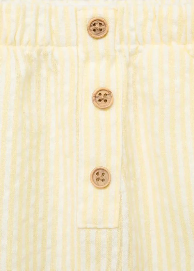 Gestreifte Shorts mit Struktur