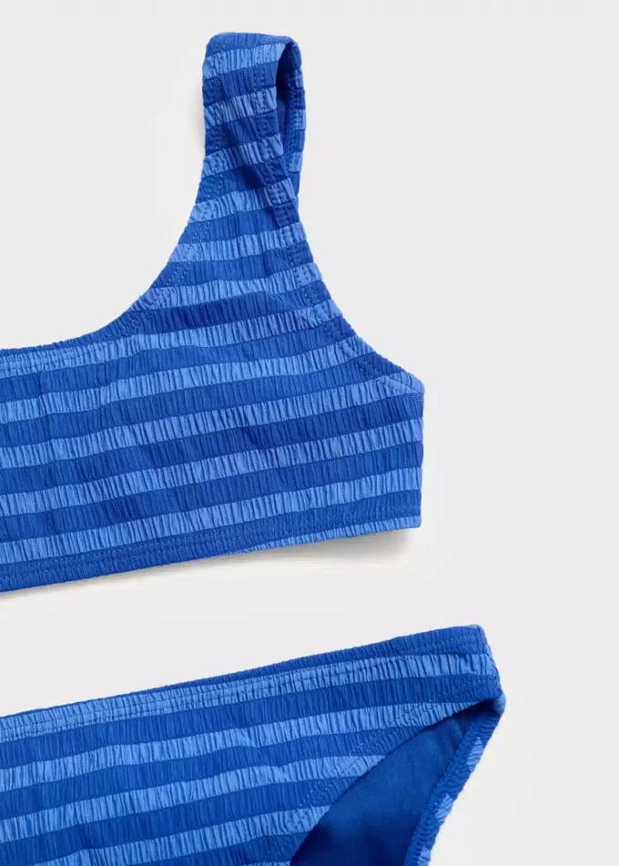 Gestreifter Bikini