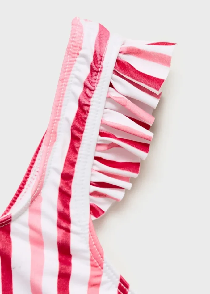 Gestreifter Bikini mit Rüschen
