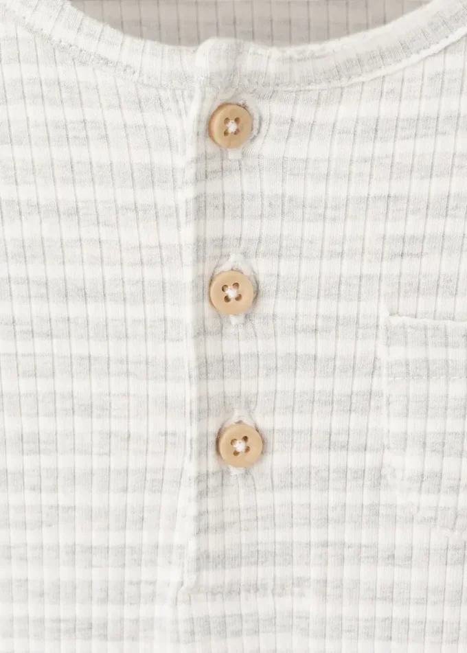 Gestreifter Einteiler-Pyjama