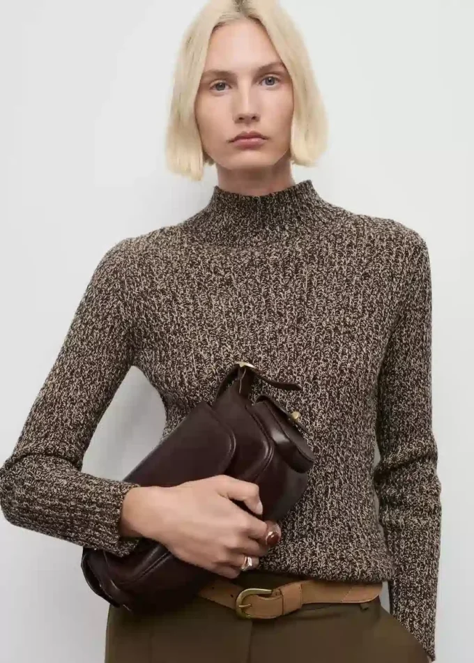 Gestreifter Pullover mit Rundhalsausschnitt