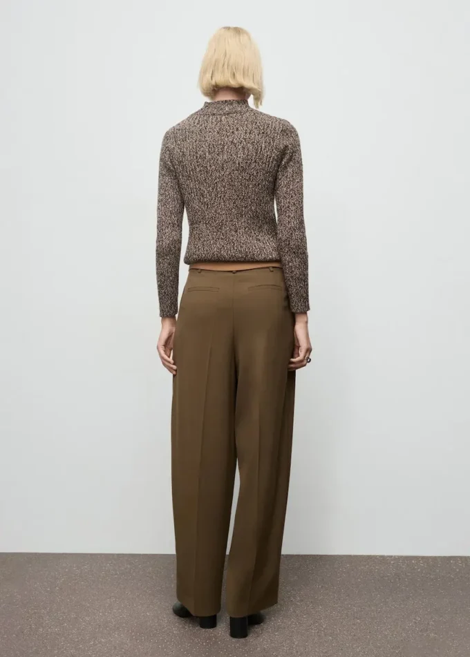 Gestreifter Pullover mit Rundhalsausschnitt