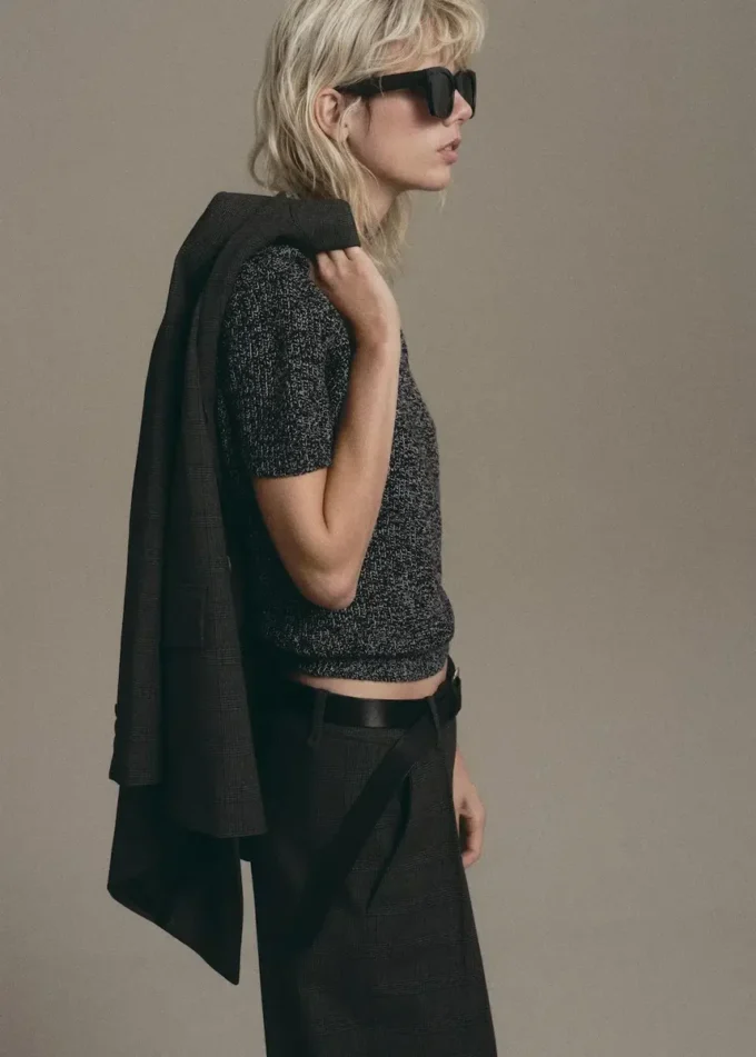 Gestreifter Pullover mit Rundhalsausschnitt