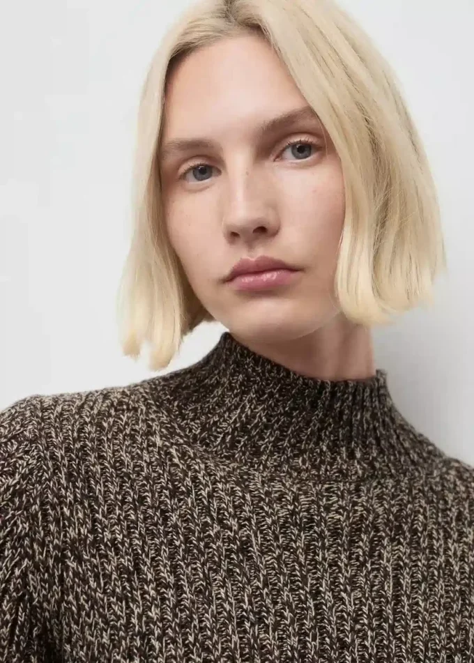 Gestreifter Pullover mit Rundhalsausschnitt