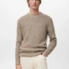 Gestreifter Strickpullover