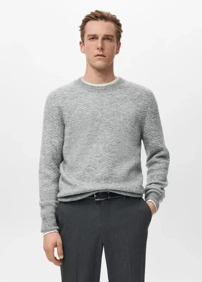 Gestreifter Strickpullover