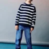 Gestreifter Strickpullover Gestreifter Strickpullover