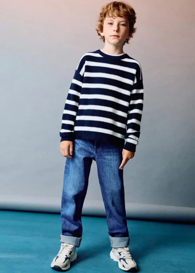 Gestreifter Strickpullover Gestreifter Strickpullover