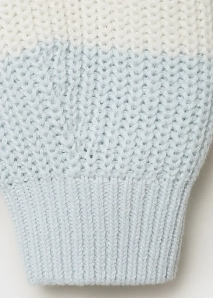 Gestreifter Strickpullover Gestreifter Strickpullover