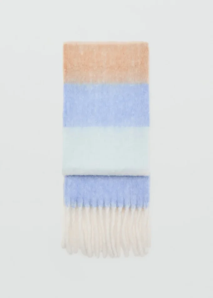 Gestreifter Strickschal Gestreifter Strickschal